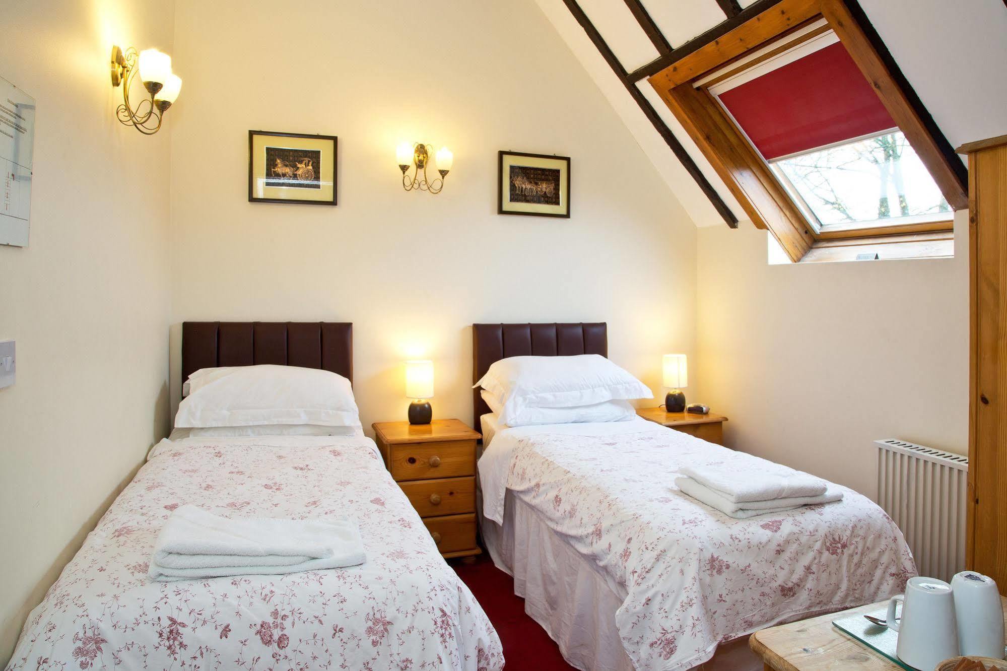 Detling Coachhouse Bed and Breakfast Maidstone Buitenkant foto